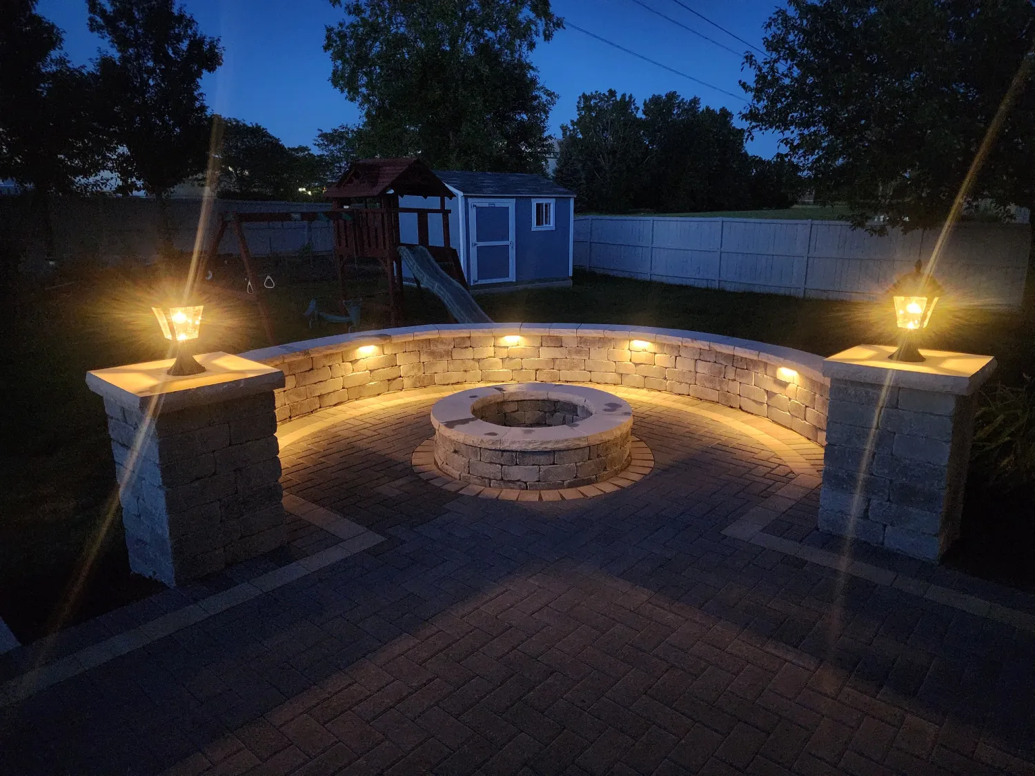 Outdoor Fireplaces Features
