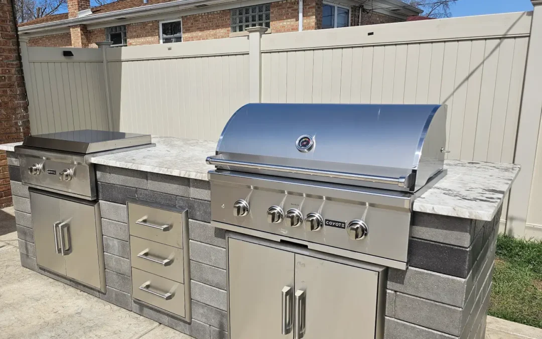 Seamless Entertaining: Designing Your Custom Outdoor Kitchen and Fire Feature